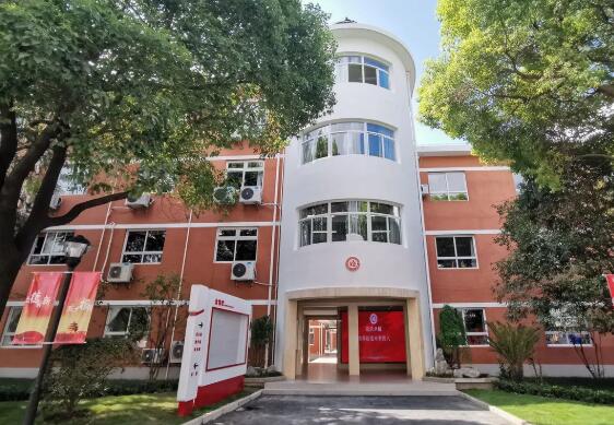 ����ʦ����ѧ�����ڶ���ѧ������У����